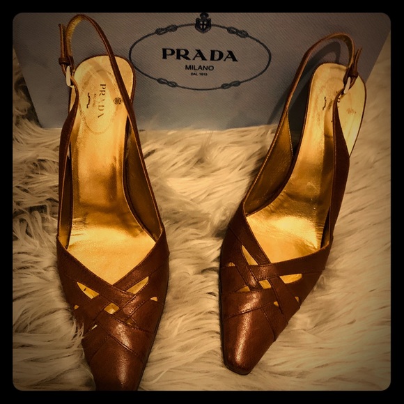 Prada shoes - Picture 1 of 8